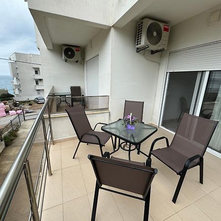 Harasta Lux Appartement Bar Buitenkant foto
