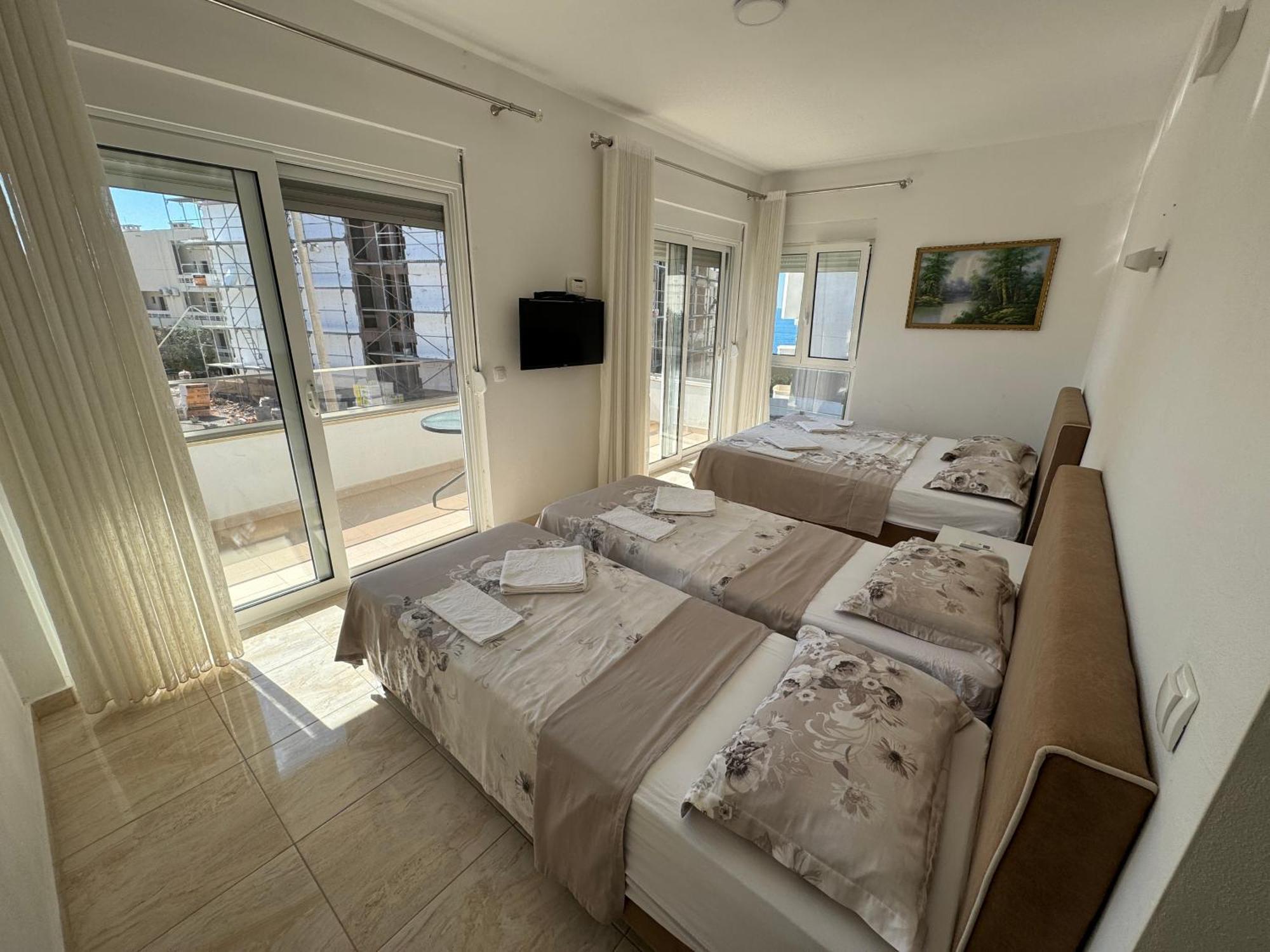 Harasta Lux Appartement Bar Buitenkant foto