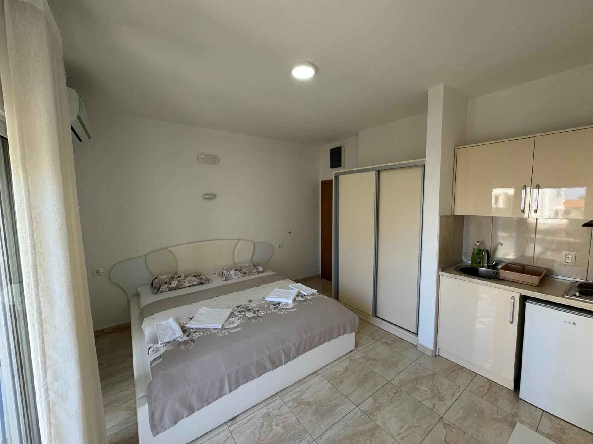 Harasta Lux Appartement Bar Buitenkant foto