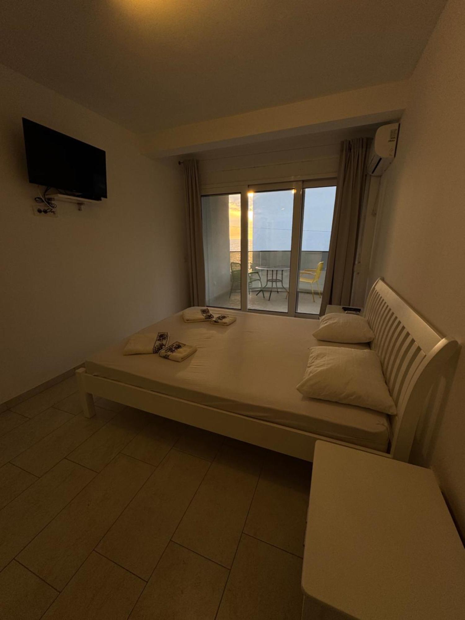 Harasta Lux Appartement Bar Buitenkant foto
