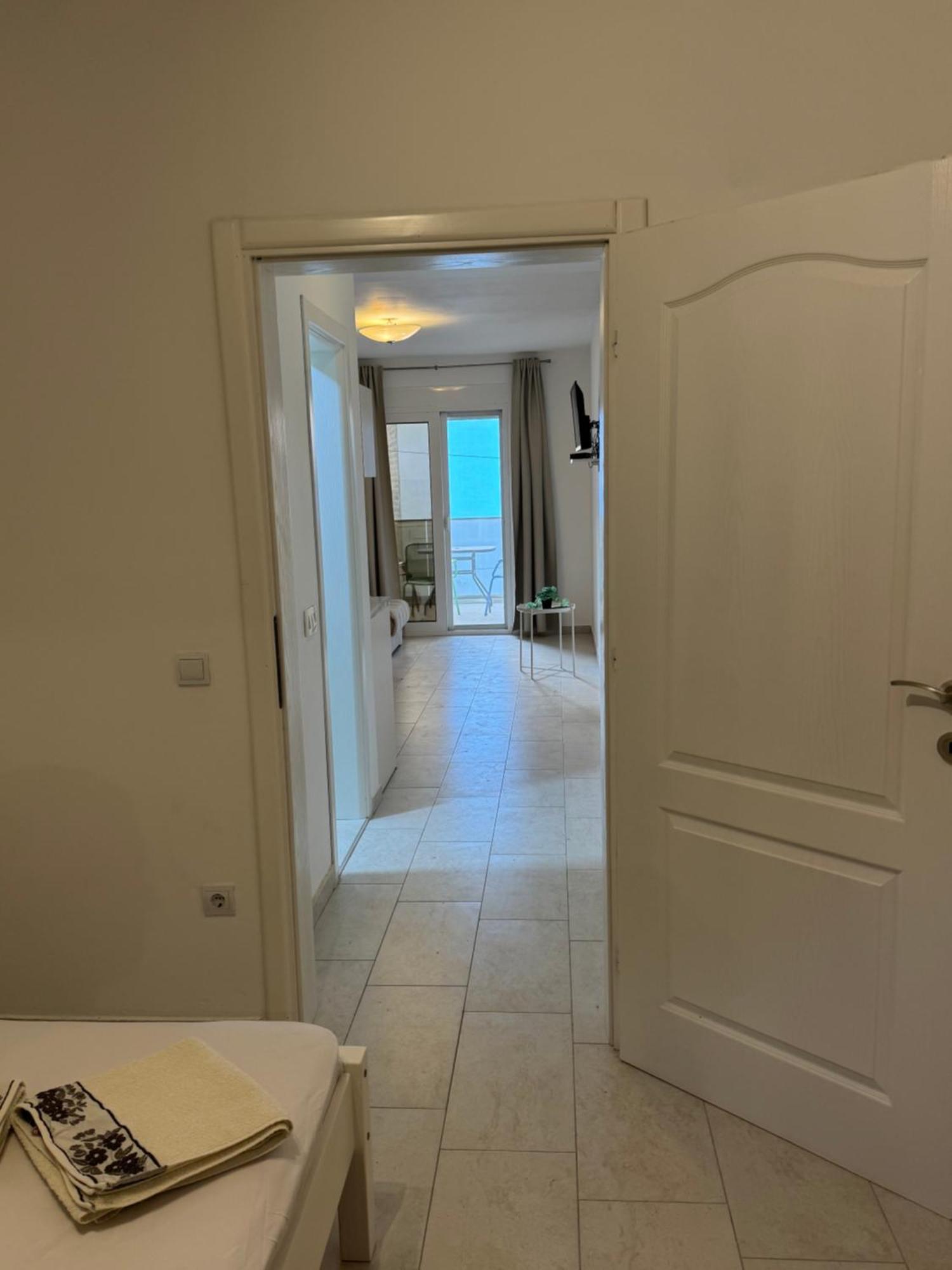 Harasta Lux Appartement Bar Buitenkant foto