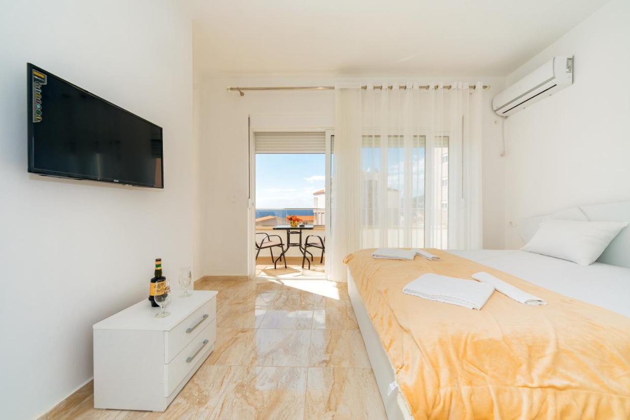 Harasta Lux Appartement Bar Buitenkant foto