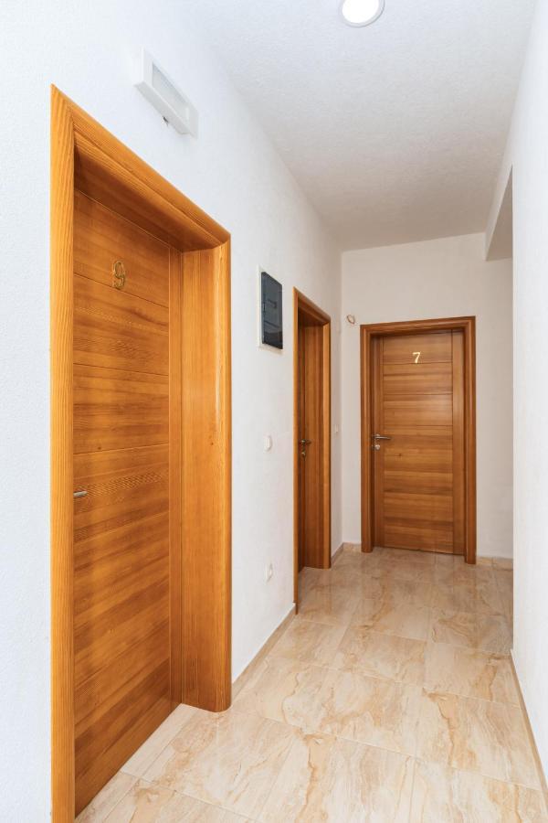 Harasta Lux Appartement Bar Buitenkant foto