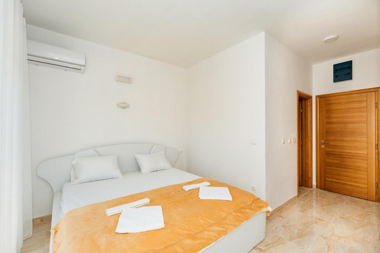 Harasta Lux Appartement Bar Buitenkant foto